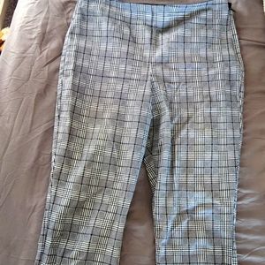Old Navy Pixie Ankle Dress Pants Size 10